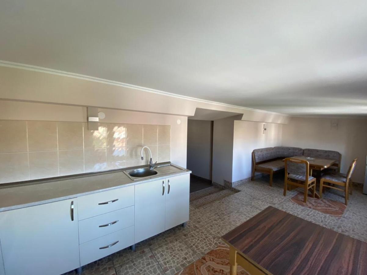 Your Home In Tbilisi ภายนอก รูปภาพ