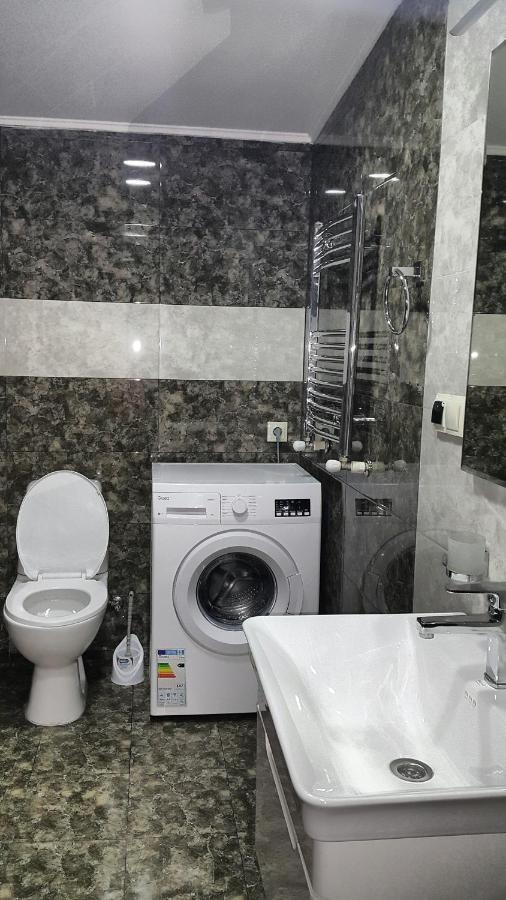Your Home In Tbilisi ภายนอก รูปภาพ